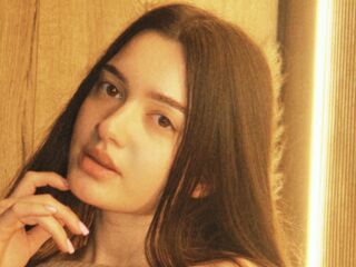 Kinky webcam girl SavannahHoward