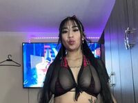 live webcam performer ScarletTee