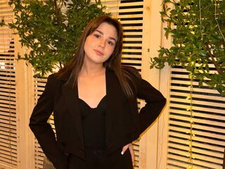 naked girl with webcam masturbating with sextoy ShirleenDubie