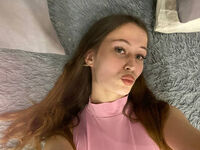 cam girl masturbating with vibrator SofieLynn