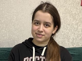 camslut spreading pussy SoftLina