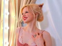 naughty cam girl masturbating with dildo StacyValeon
