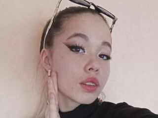 camwhore fingering shaved pussy SteffaniePons