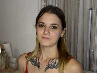 fingering camgirl picture SuzyMiu