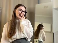 live webcam model TerraTrinh