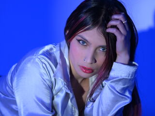 hot strip tease cam TiffanySuarez