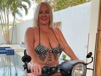 hot girl live cam TrishLabone