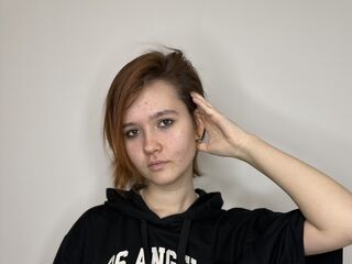 naked girl with cam fingering ValeneDittemore