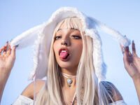 camgirl showing tits ValeryNyan