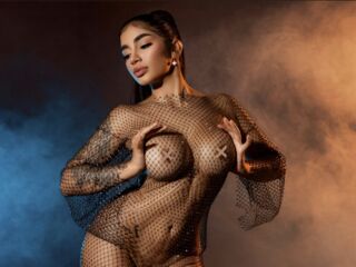 camwhore shaved pussy VictoriaBello