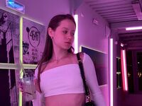 girl shaving pussy ViollaGrey