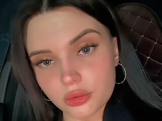 naughty cam girl fingering pussy WendyWebster