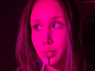 fingering girl chat WilletteLabrie