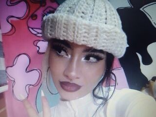 camslut topless WillowRosse