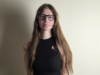 masturbating webcam girl WinnieBorstad