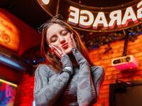 live-chat XeniaUsher