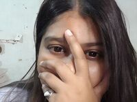 girl topless ZubiaKhan